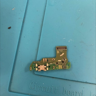 Nappe / connecteur de charge Y6 2018