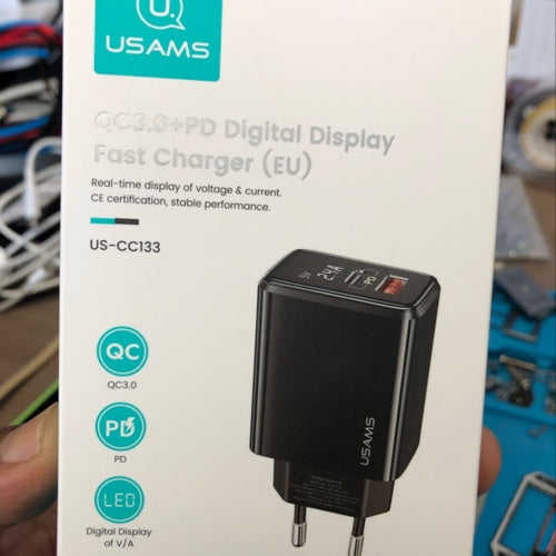 Chargeur usams Led Qc3.0 fast charger us-cc133