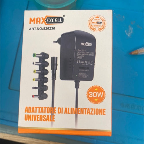 Maxexcell Chargeur universel 30w